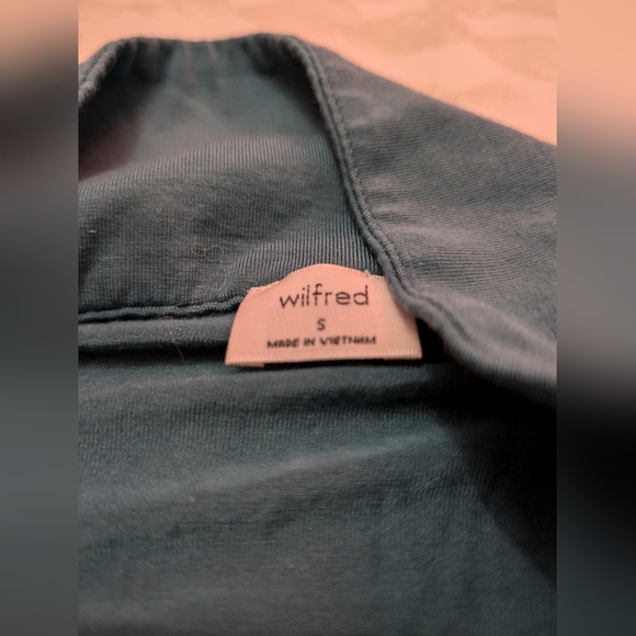 Woman's Wilfred button down - Picture 2 of 2